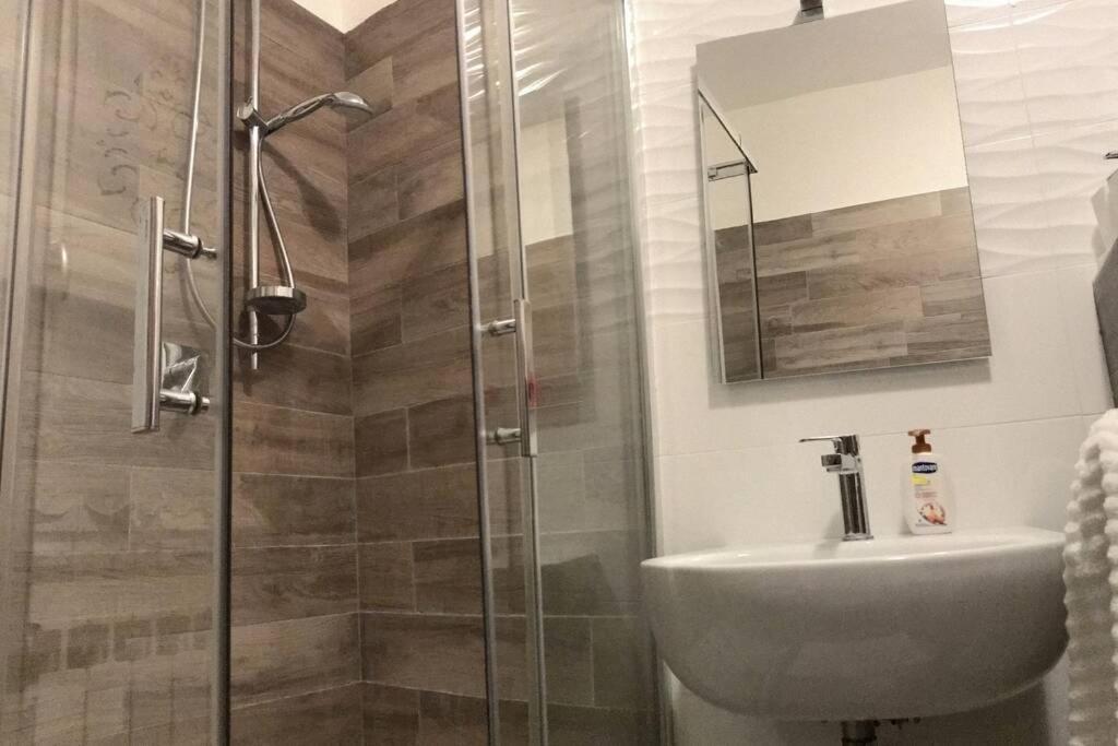 Casa Cantoniera-Guest House : Costruite Il Viaggio Pompeji Eksteriør billede